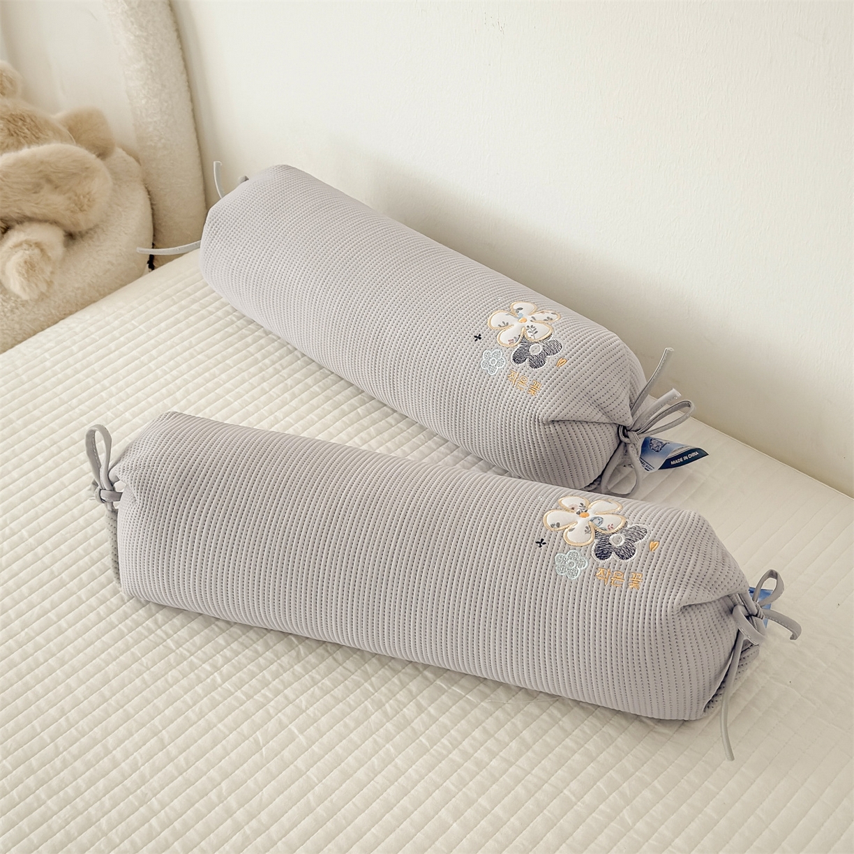 91家纺网 家纺一手货源 找家纺 麦肯锡 2026新款柔纹花眠糖果荞麦枕枕头枕芯 柔纹花眠糖果荞麦枕-灰色