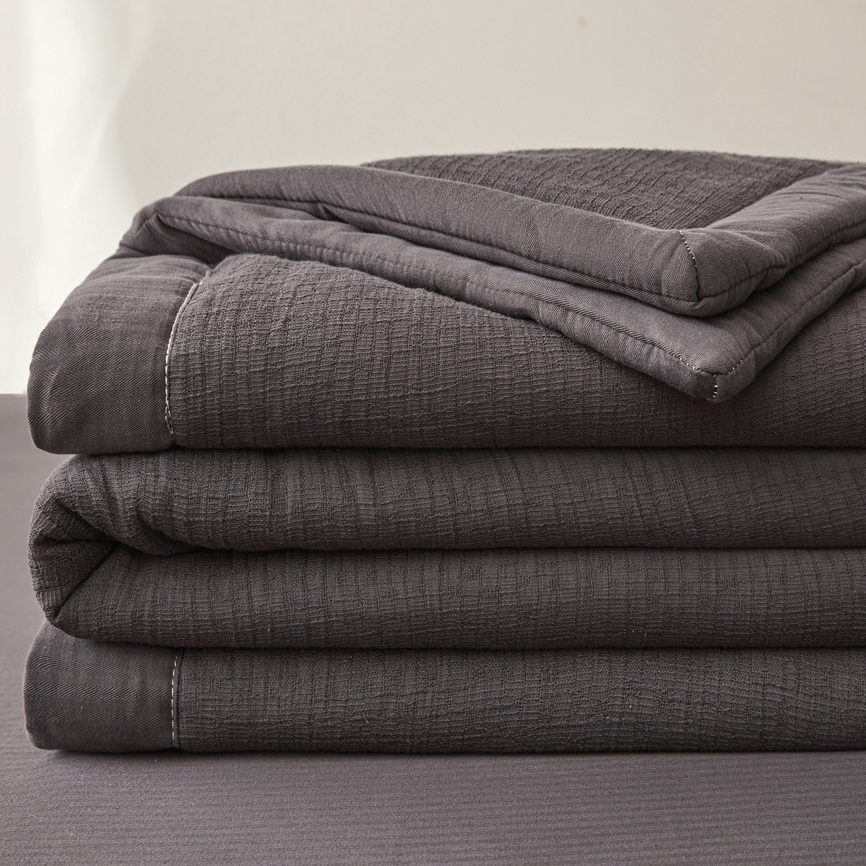 91家纺网 家纺一手货源 找家纺 乐家毛巾被（工厂自产自销） 2026新款A类三层全棉大提花大豆纤维夏被夏凉被空调被 格调