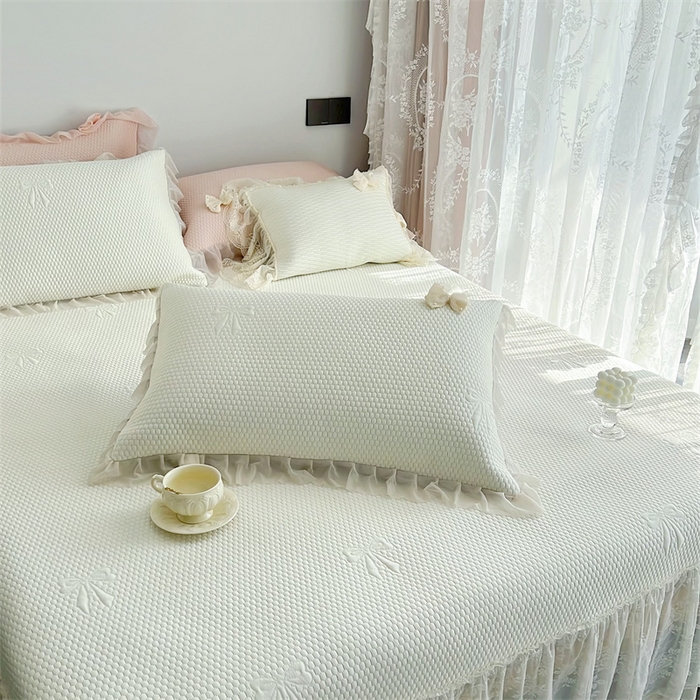 91家纺网 家纺一手货源 找家纺 恋尚羽家纺 2026新款高分子PE凉泡泡大床裙凉感席波浪冰豆豆凉席席子三件套-蝴蝶结系列 蝴蝶结-米白色