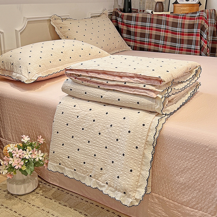 91家纺网 家纺一手货源 找家纺 梦莱斯 2026新款印花夏被四件套 粉波点