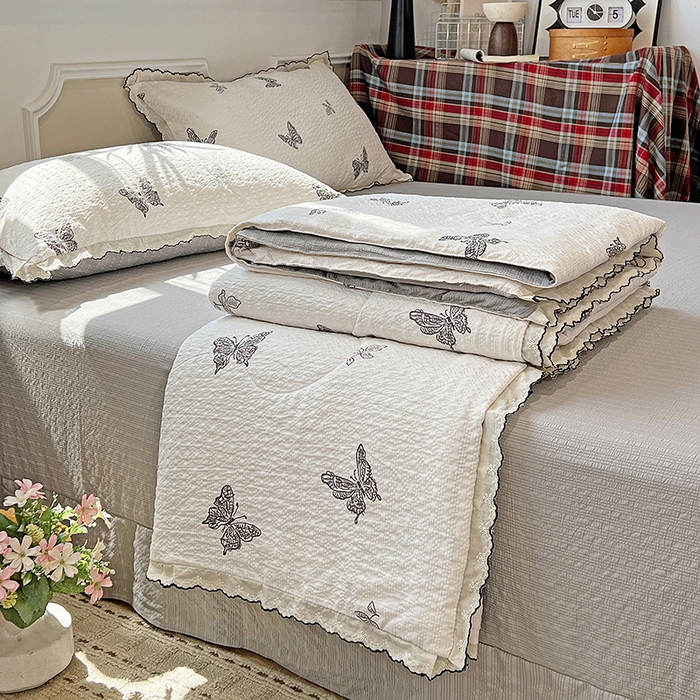 91家纺网 家纺一手货源 找家纺 梦莱斯 2026新款印花夏被四件套 黑白蝴蝶