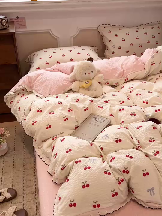 91家纺网 家纺一手货源 找家纺 梦莱斯 2026新款印花夏被四件套 红色樱桃