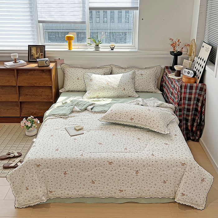 91家纺网 家纺一手货源 找家纺 梦莱斯 2026新款印花夏被四件套 花丛小马