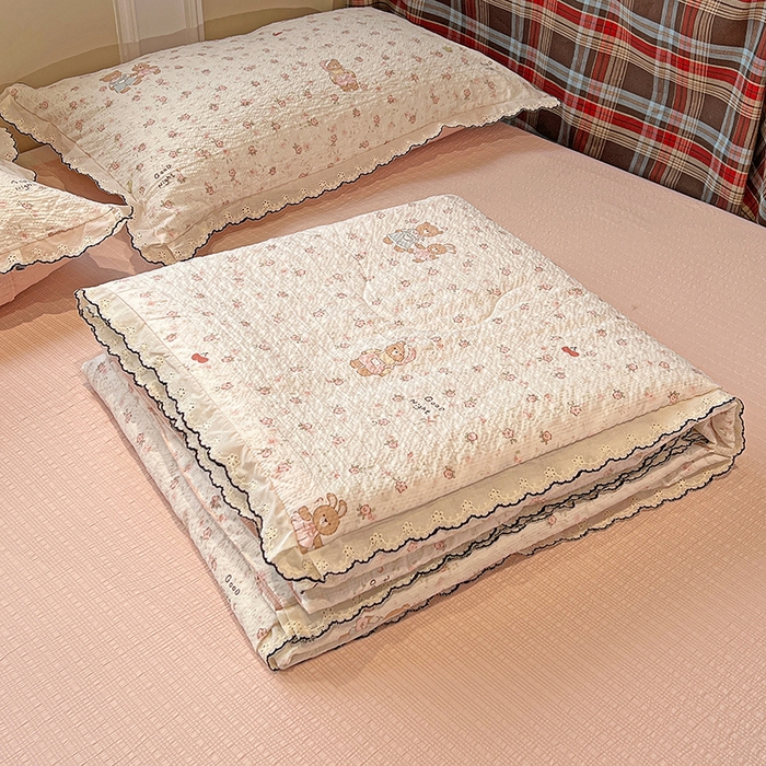 91家纺网 家纺一手货源 找家纺 梦莱斯 2026新款印花夏被四件套 欢乐猫咪