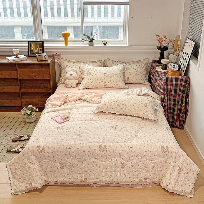 91家纺网 家纺一手货源 找家纺 梦莱斯 2026新款印花夏被四件套 欢乐猫咪