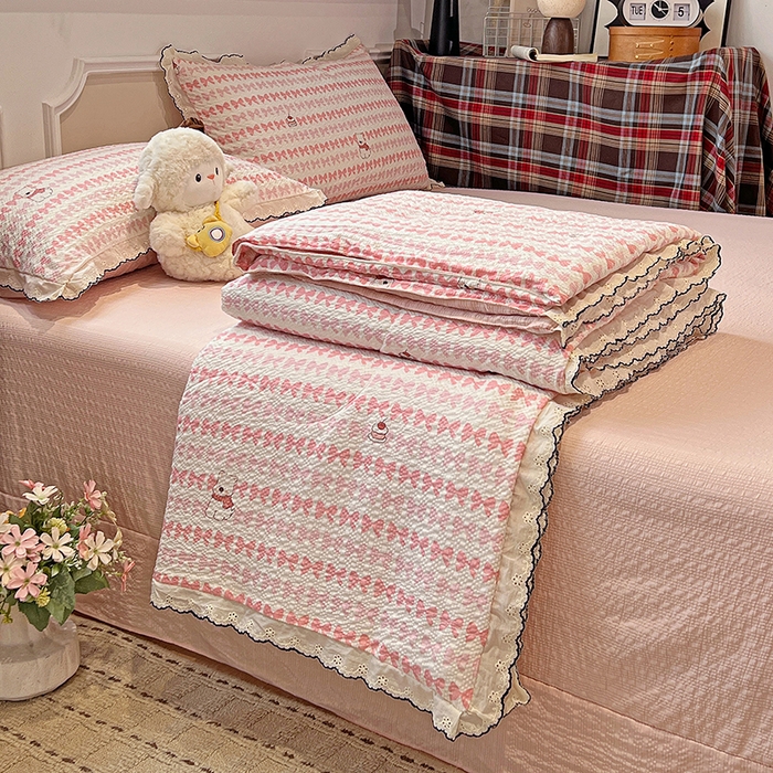 91家纺网 家纺一手货源 找家纺 梦莱斯 2026新款印花夏被四件套 泡芙小狗