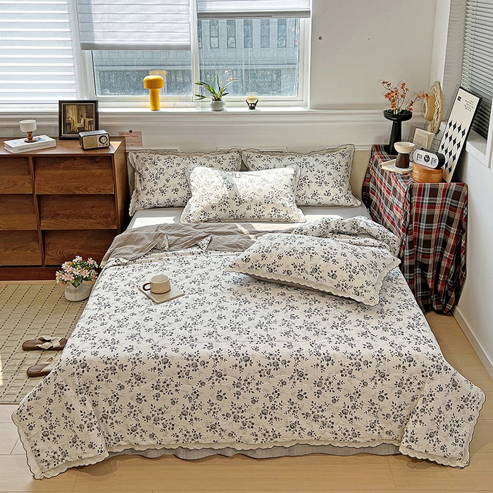 91家纺网 家纺一手货源 找家纺 梦莱斯 2026新款印花夏被四件套 水墨槿咖