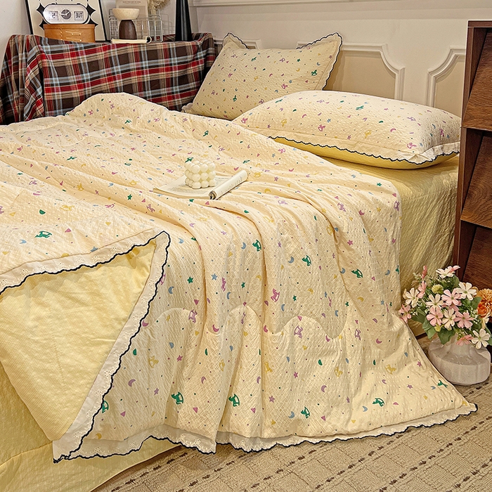 91家纺网 家纺一手货源 找家纺 梦莱斯 2026新款印花夏被四件套 五彩缤纷