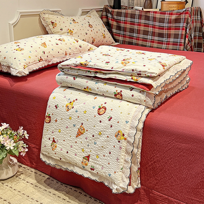 91家纺网 家纺一手货源 找家纺 梦莱斯 2026新款印花夏被四件套 星星人-红