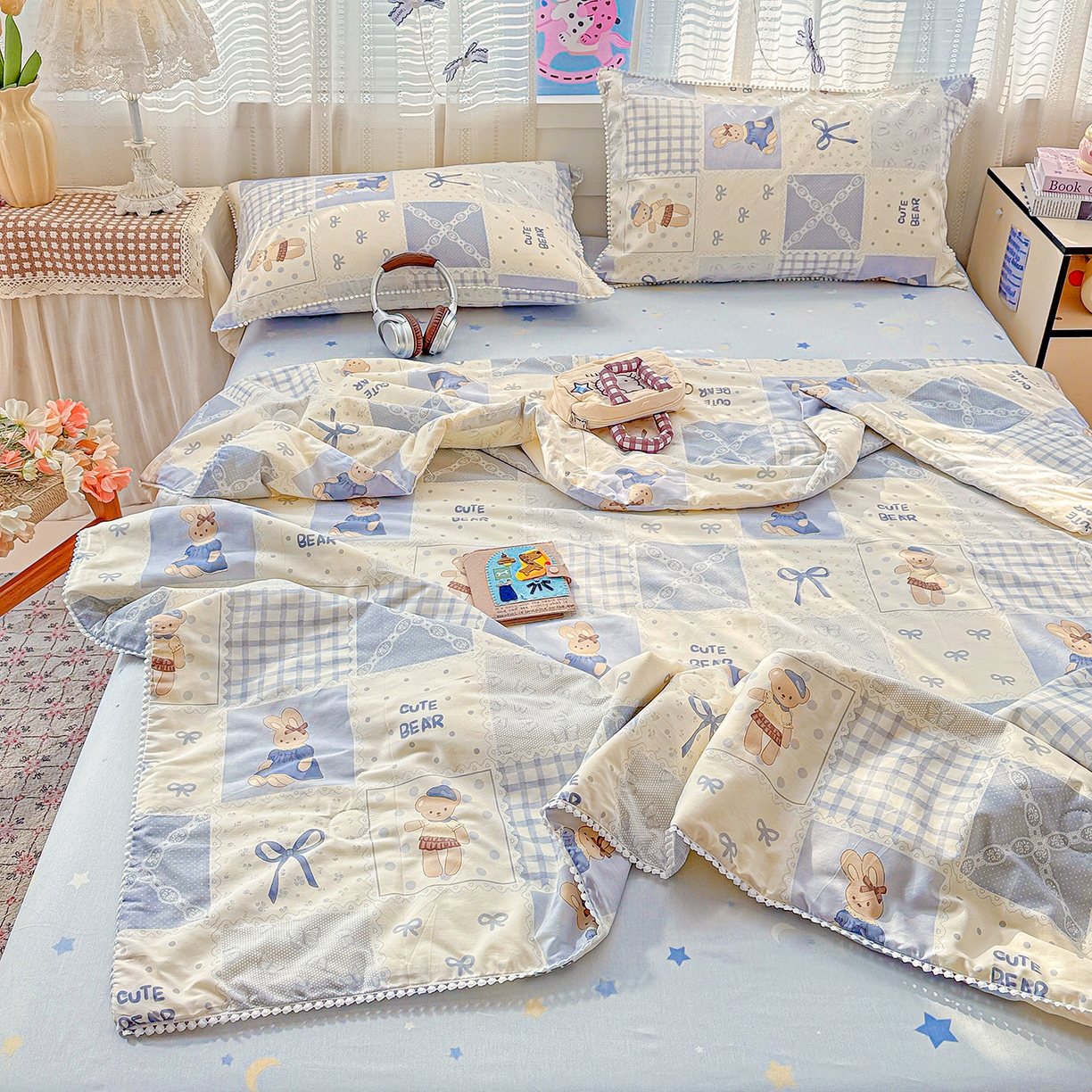 91家纺网 家纺一手货源 找家纺 优被业 2026新款全棉韩式小球球款大豆夏被，夏被四件套，空调被（加微信送买家秀） 海浪摇篮