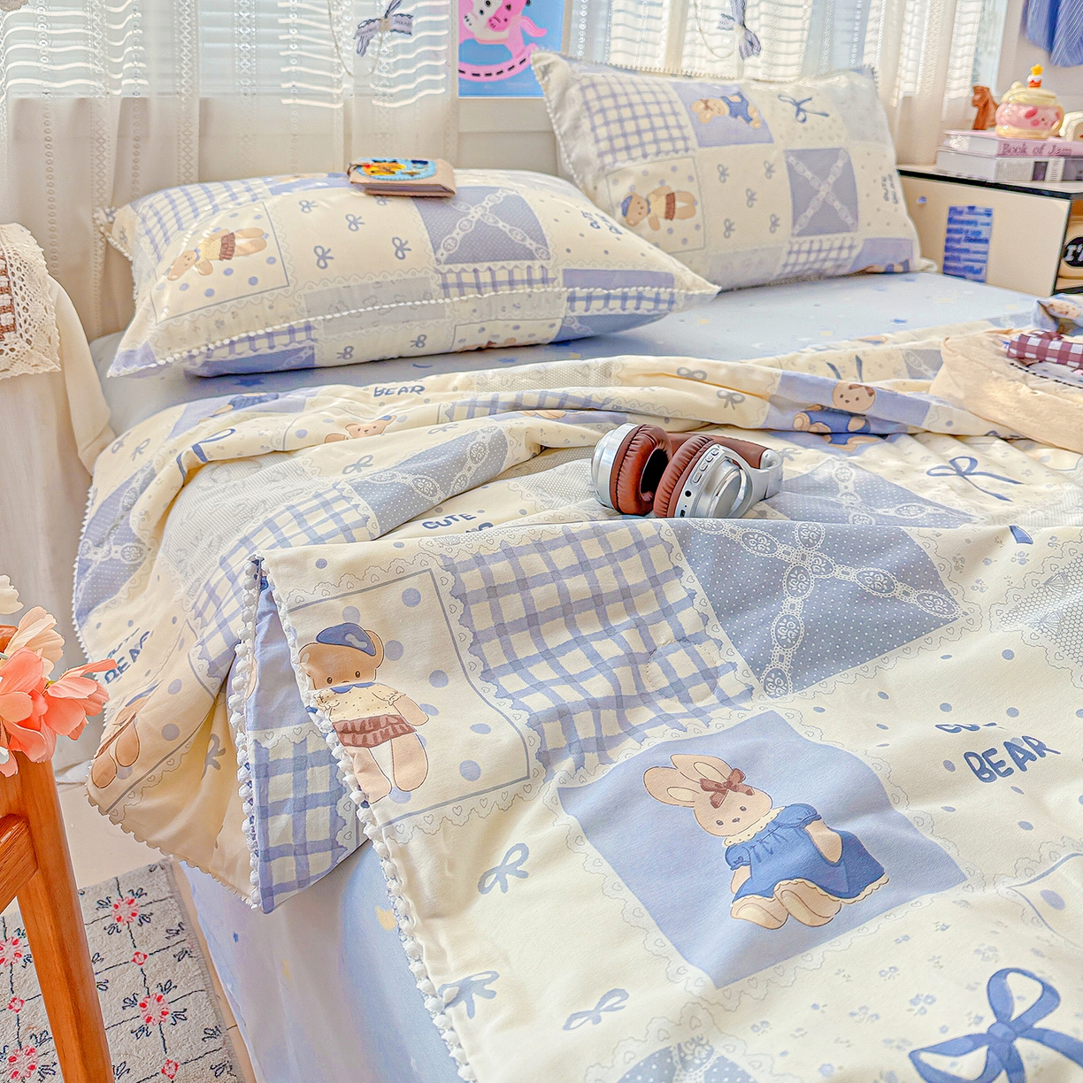 91家纺网 家纺一手货源 找家纺 优被业 2026新款全棉韩式小球球款大豆夏被，夏被四件套，空调被（加微信送买家秀） 海浪摇篮