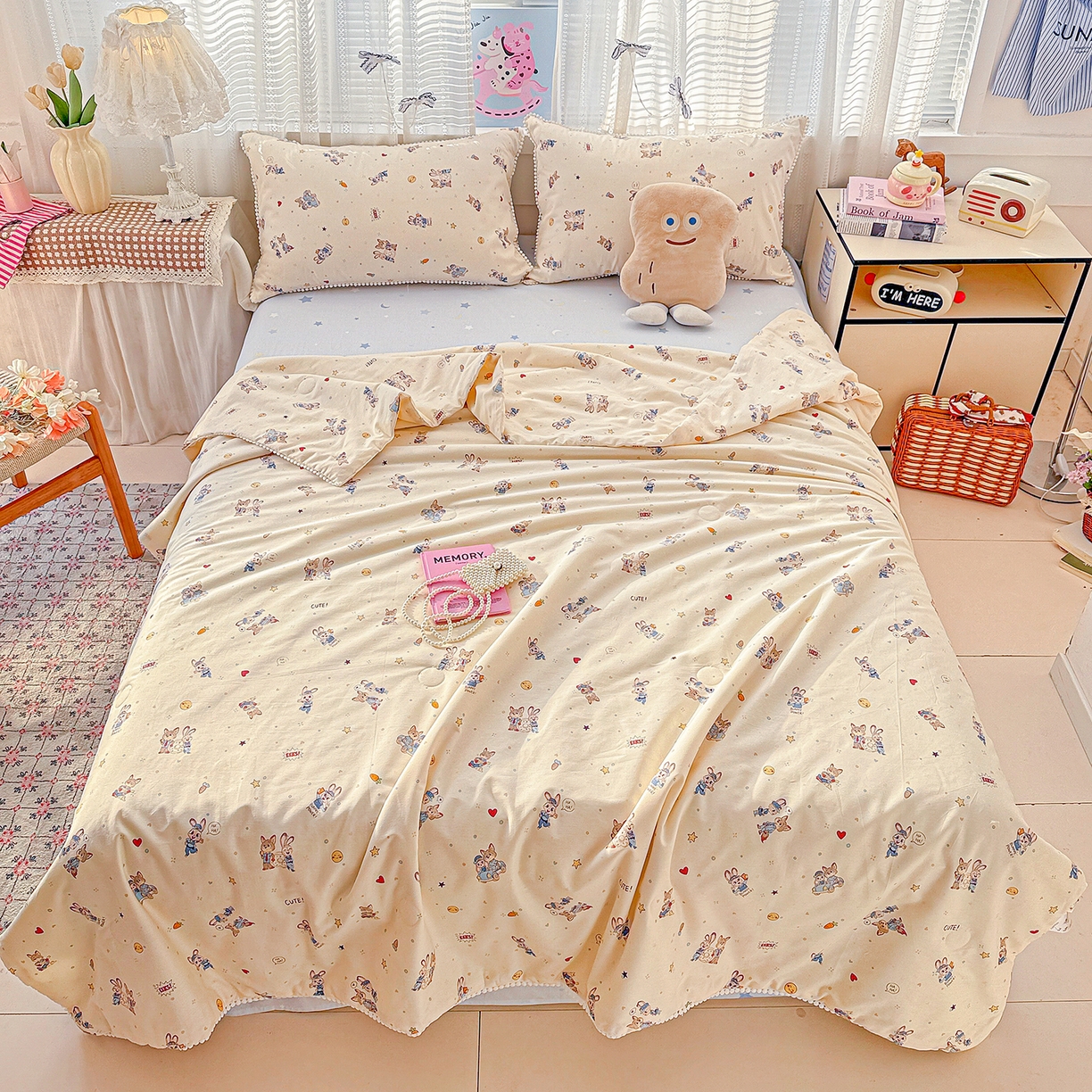 91家纺网 家纺一手货源 找家纺 优被业 2026新款全棉韩式小球球款大豆夏被，夏被四件套，空调被（加微信送买家秀） 狐兔奇遇记