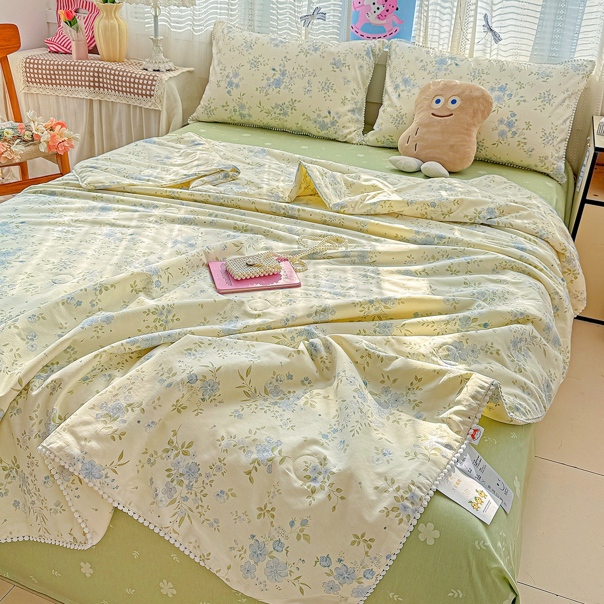 91家纺网 家纺一手货源 找家纺 优被业 2026新款全棉韩式小球球款大豆夏被，夏被四件套，空调被（加微信送买家秀） 蓝絮花