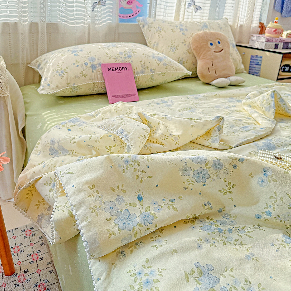 91家纺网 家纺一手货源 找家纺 优被业 2026新款全棉韩式小球球款大豆夏被，夏被四件套，空调被（加微信送买家秀） 蓝絮花