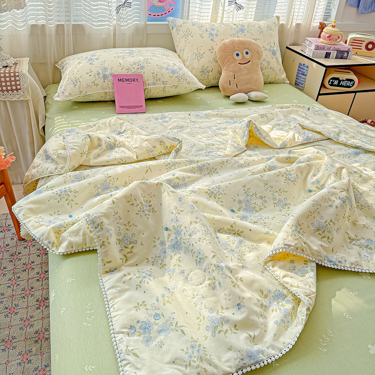 91家纺网 家纺一手货源 找家纺 优被业 2026新款全棉韩式小球球款大豆夏被，夏被四件套，空调被（加微信送买家秀） 蓝絮花