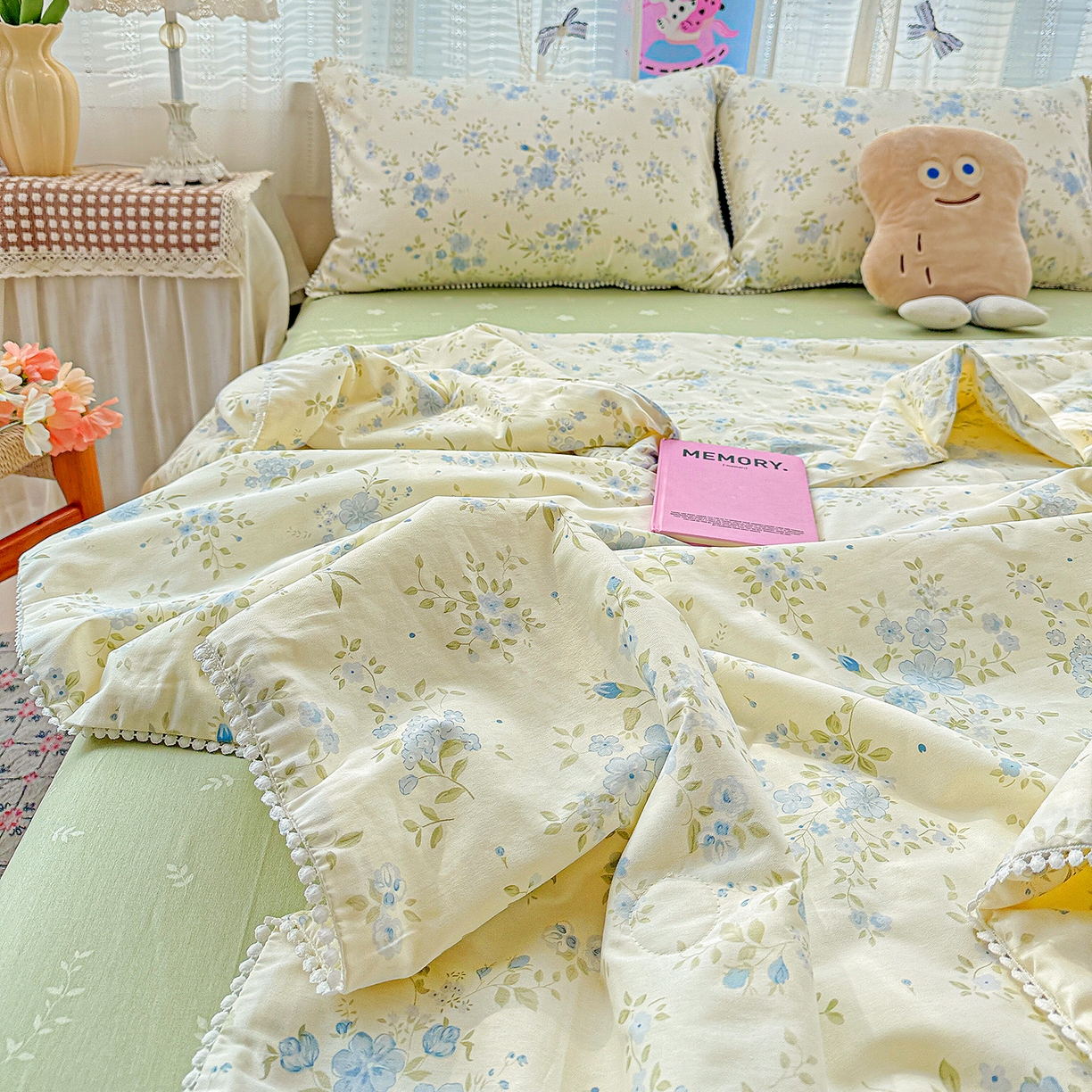 91家纺网 家纺一手货源 找家纺 优被业 2026新款全棉韩式小球球款大豆夏被，夏被四件套，空调被（加微信送买家秀） 蓝絮花