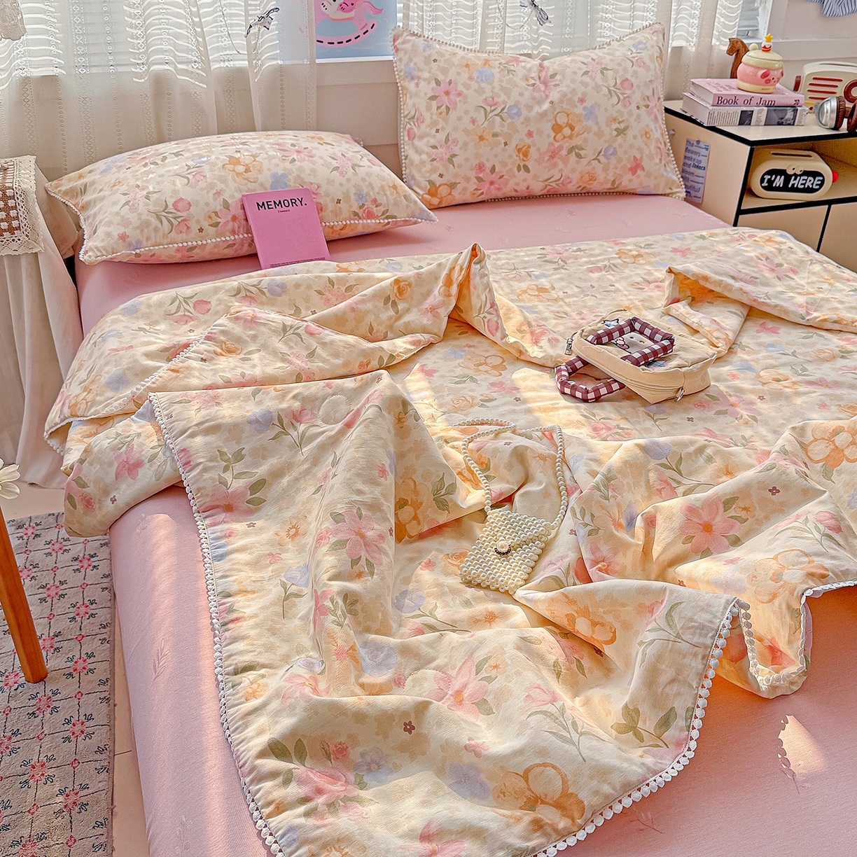 91家纺网 家纺一手货源 找家纺 优被业 2026新款全棉韩式小球球款大豆夏被，夏被四件套，空调被（加微信送买家秀） 浅樱故事