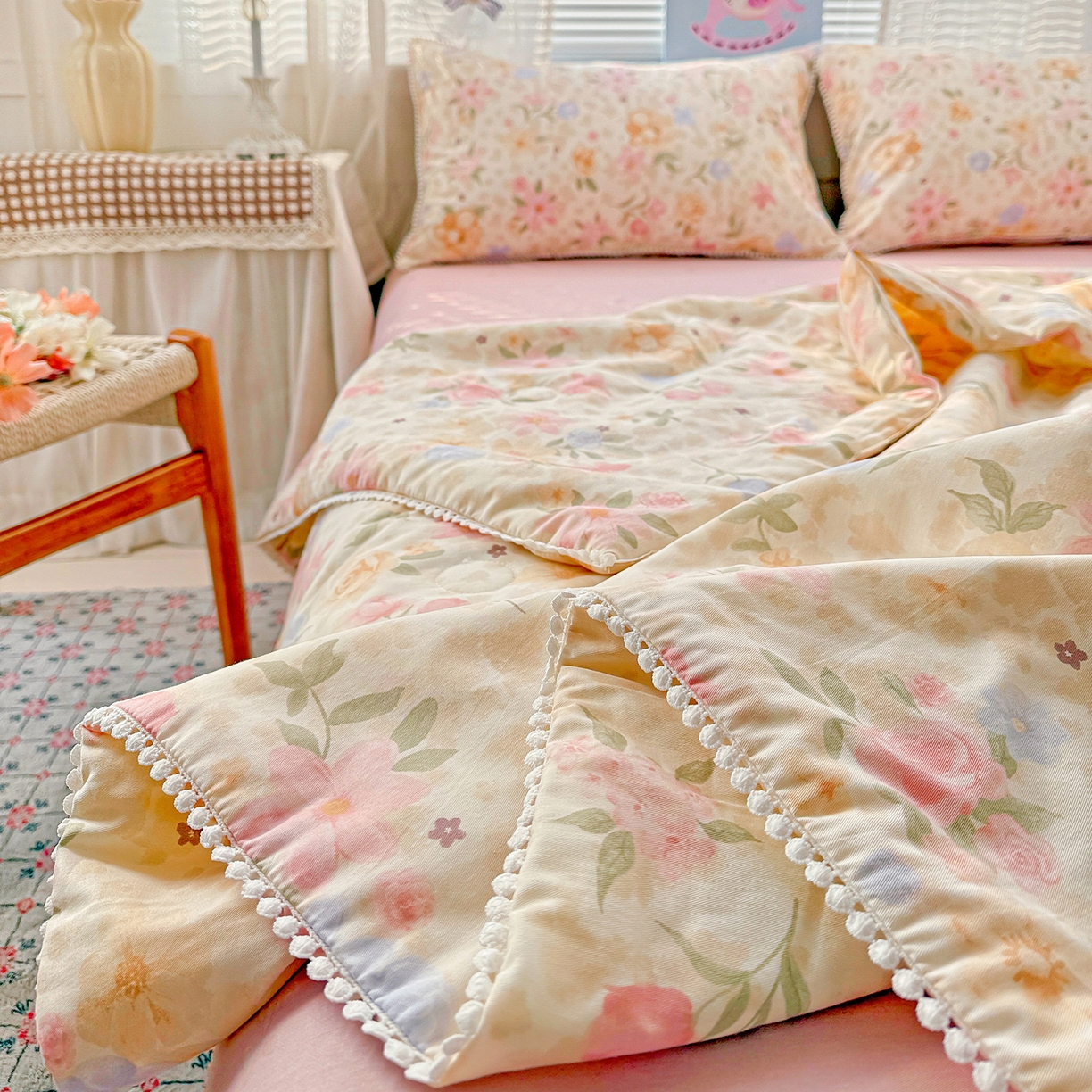 91家纺网 家纺一手货源 找家纺 优被业 2026新款全棉韩式小球球款大豆夏被，夏被四件套，空调被（加微信送买家秀） 浅樱故事