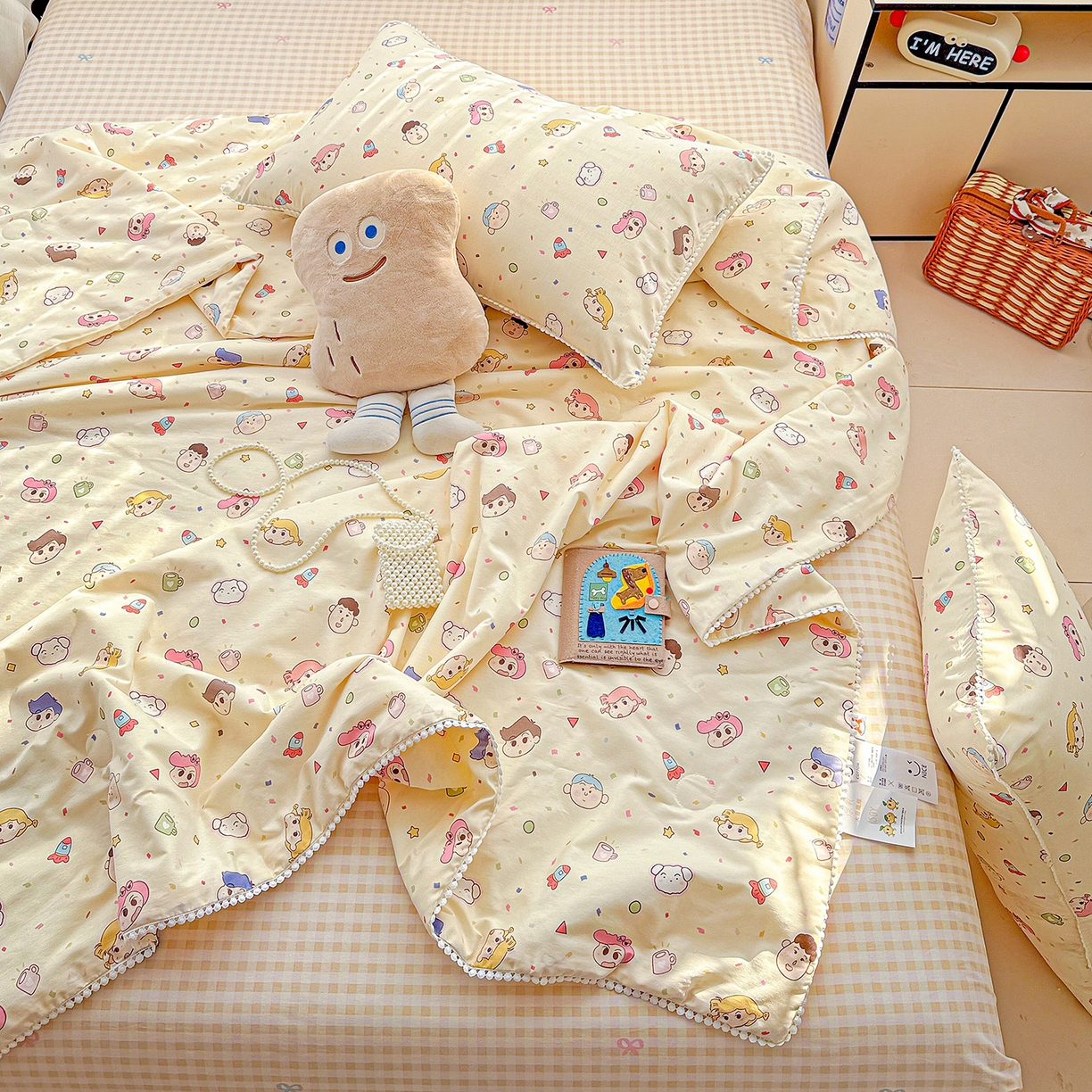 91家纺网 家纺一手货源 找家纺 优被业 2026新款全棉韩式小球球款大豆夏被，夏被四件套，空调被（加微信送买家秀） 糖果幼儿园