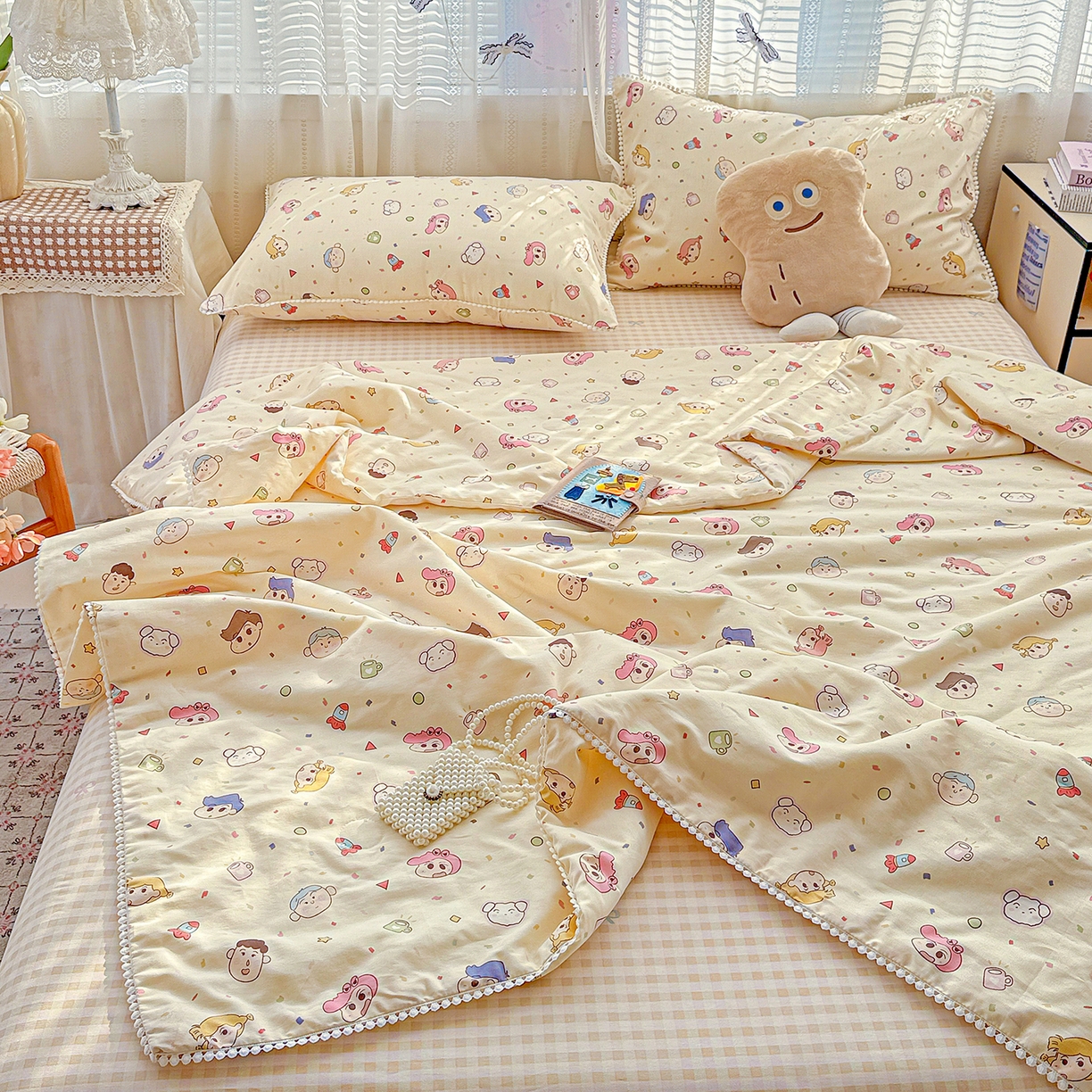 91家纺网 家纺一手货源 找家纺 优被业 2026新款全棉韩式小球球款大豆夏被，夏被四件套，空调被（加微信送买家秀） 糖果幼儿园