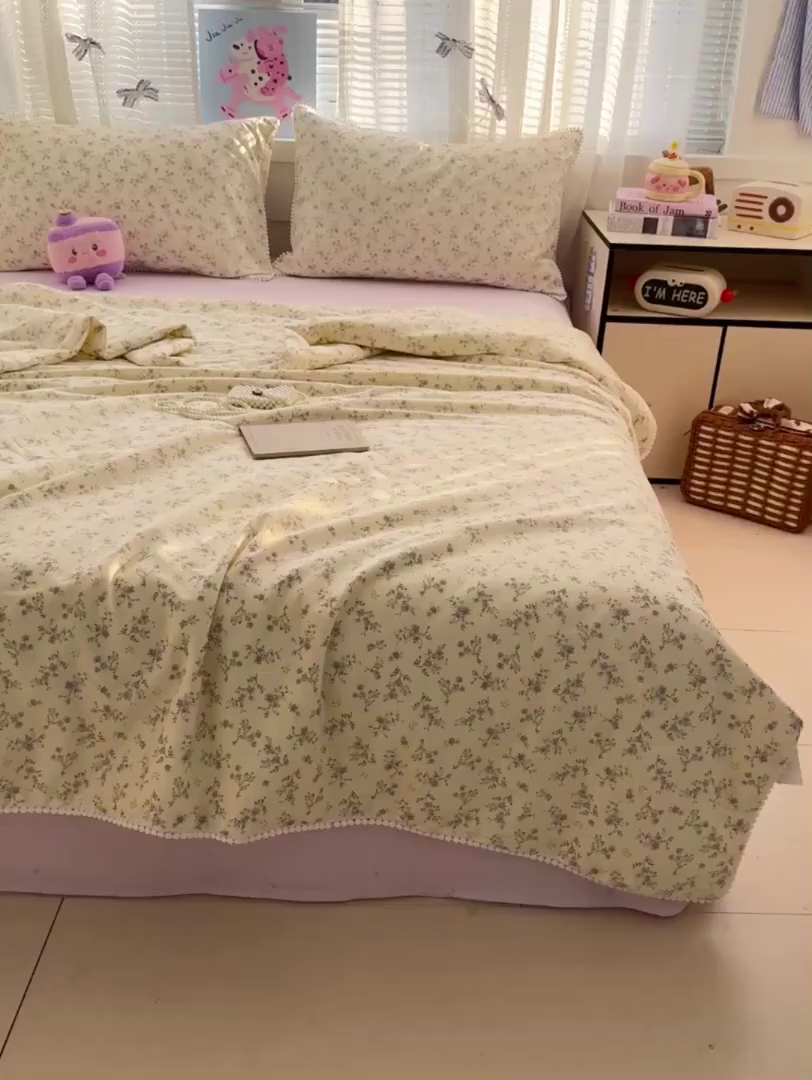 91家纺网 家纺一手货源 找家纺 优被业 2026新款全棉韩式小球球款大豆夏被，夏被四件套，空调被（加微信送买家秀） 星辰蔷薇