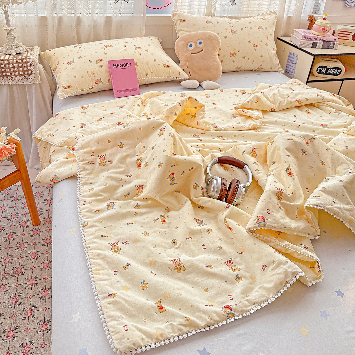 91家纺网 家纺一手货源 找家纺 优被业 2026新款全棉韩式小球球款大豆夏被，夏被四件套，空调被（加微信送买家秀） 星星小精灵