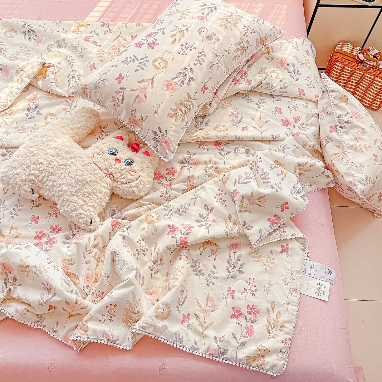 91家纺网 家纺一手货源 找家纺 优被业 2026新款全棉韩式小球球款大豆夏被，夏被四件套，空调被（加微信送买家秀） 自然手记-粉