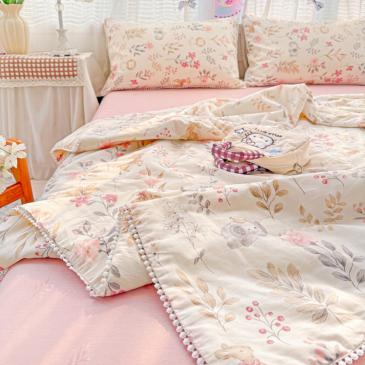 91家纺网 家纺一手货源 找家纺 优被业 2026新款全棉韩式小球球款大豆夏被，夏被四件套，空调被（加微信送买家秀） 自然手记-粉