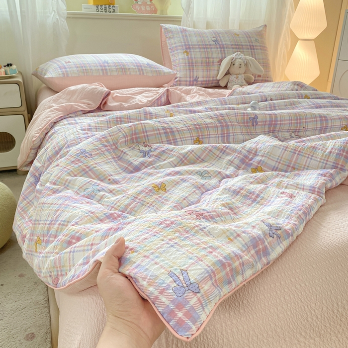 91家纺网 家纺一手货源 找家纺 爱屋及屋 2026新款泡芙棉夏被夏凉被空调被四件套 结伴猫咪