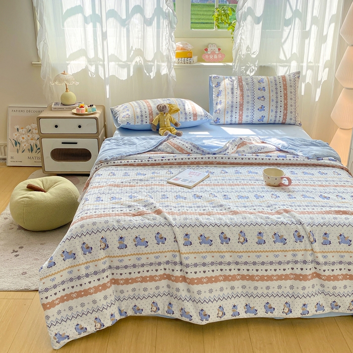 91家纺网 家纺一手货源 找家纺 爱屋及屋 2026新款泡芙棉夏被夏凉被空调被四件套 蓝诺小马