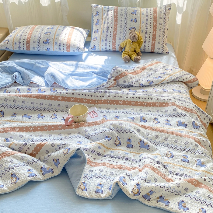 91家纺网 家纺一手货源 找家纺 爱屋及屋 2026新款泡芙棉夏被夏凉被空调被四件套 蓝诺小马