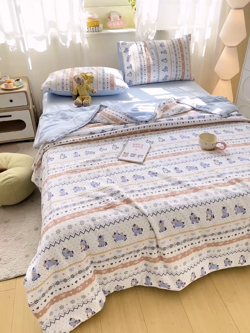 91家纺网 家纺一手货源 找家纺 爱屋及屋 2026新款泡芙棉夏被夏凉被空调被四件套 蓝诺小马