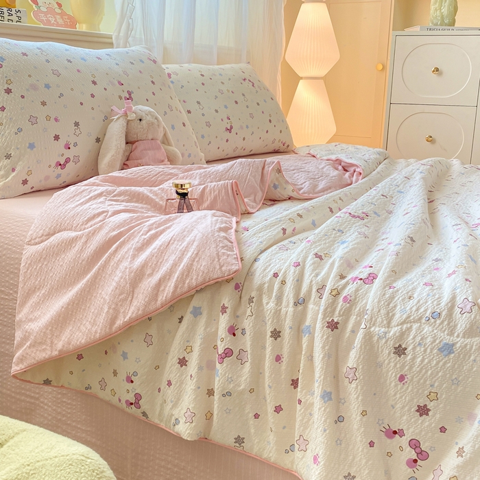 91家纺网 家纺一手货源 找家纺 爱屋及屋 2026新款泡芙棉夏被夏凉被空调被四件套 满天星