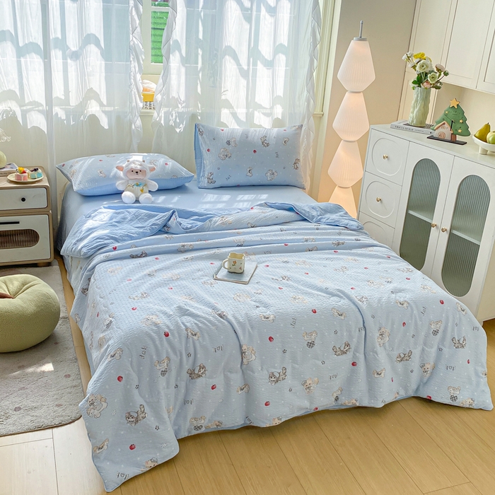 91家纺网 家纺一手货源 找家纺 爱屋及屋 2026新款泡芙棉夏被夏凉被空调被四件套 猫咪蓝