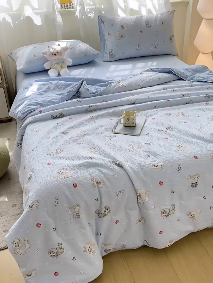 91家纺网 家纺一手货源 找家纺 爱屋及屋 2026新款泡芙棉夏被夏凉被空调被四件套 猫咪蓝