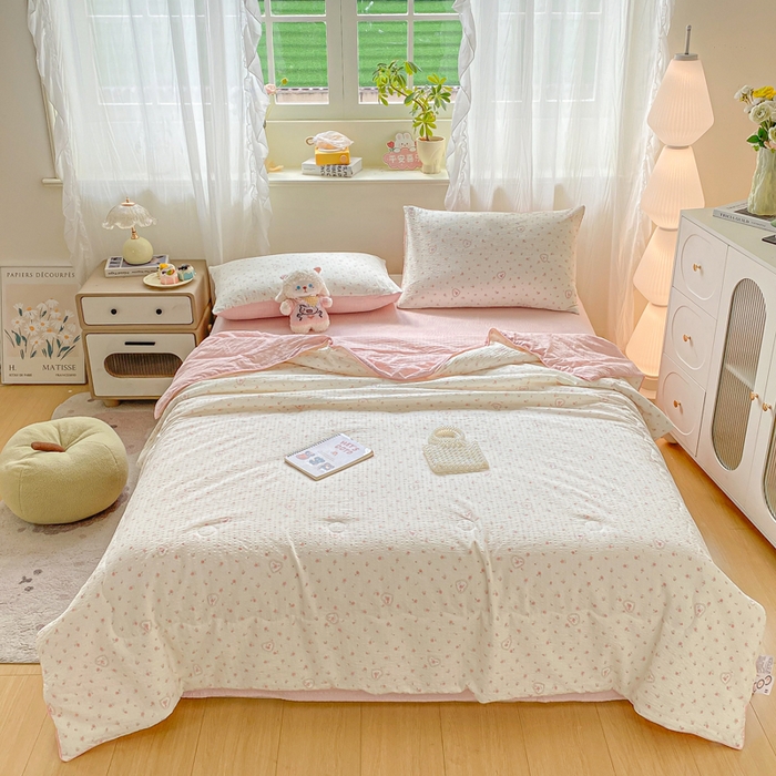 91家纺网 家纺一手货源 找家纺 爱屋及屋 2026新款泡芙棉夏被夏凉被空调被四件套 玫瑰物语