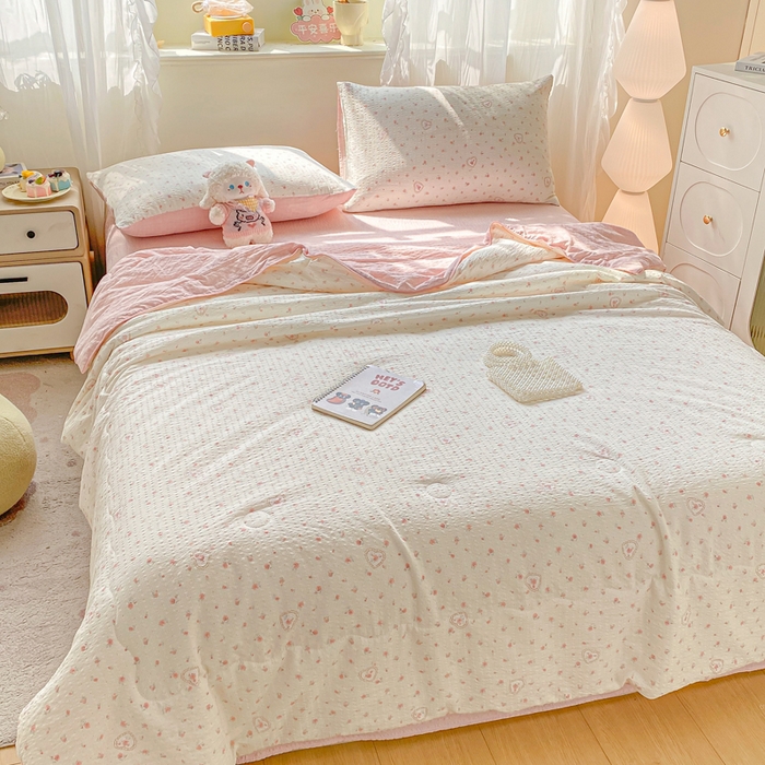91家纺网 家纺一手货源 找家纺 爱屋及屋 2026新款泡芙棉夏被夏凉被空调被四件套 玫瑰物语