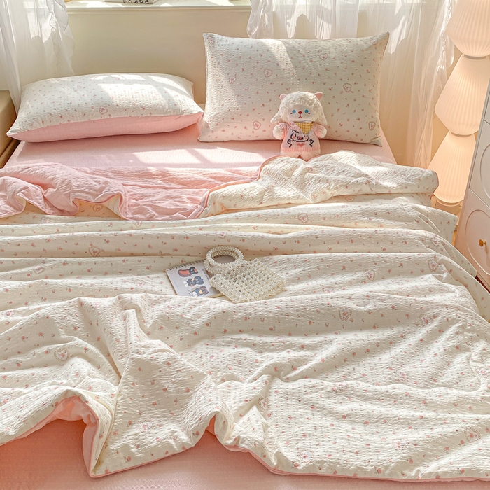 91家纺网 家纺一手货源 找家纺 爱屋及屋 2026新款泡芙棉夏被夏凉被空调被四件套 玫瑰物语