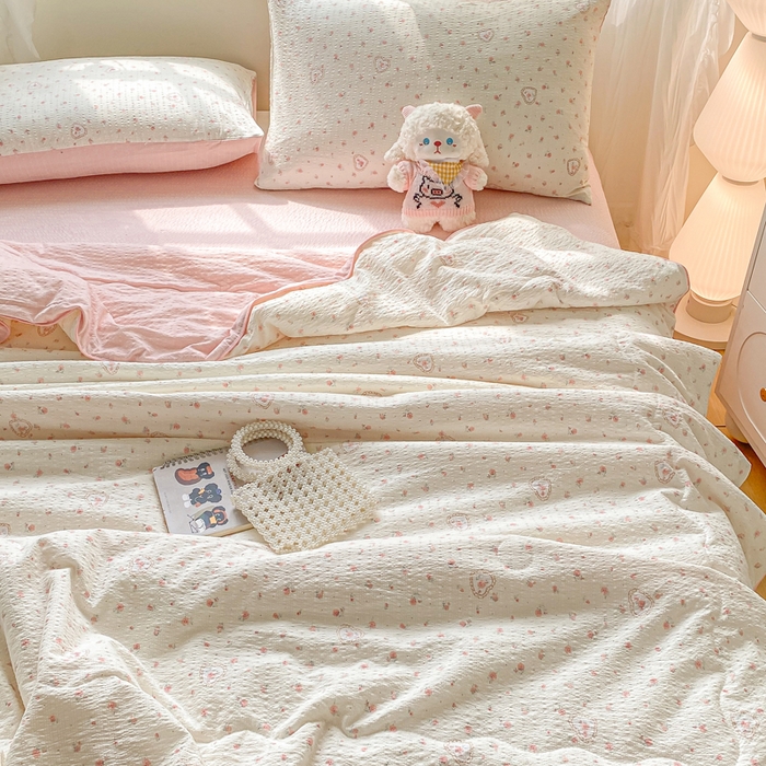 91家纺网 家纺一手货源 找家纺 爱屋及屋 2026新款泡芙棉夏被夏凉被空调被四件套 玫瑰物语