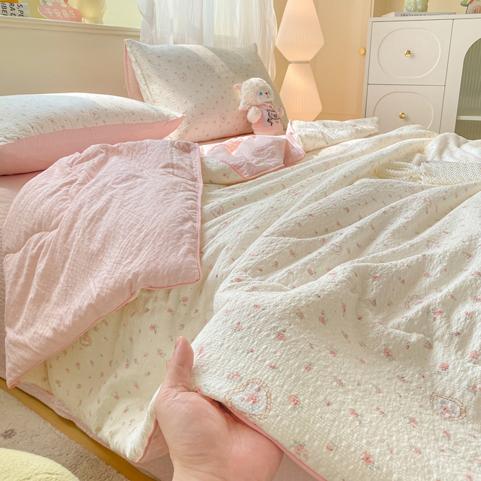 91家纺网 家纺一手货源 找家纺 爱屋及屋 2026新款泡芙棉夏被夏凉被空调被四件套 玫瑰物语