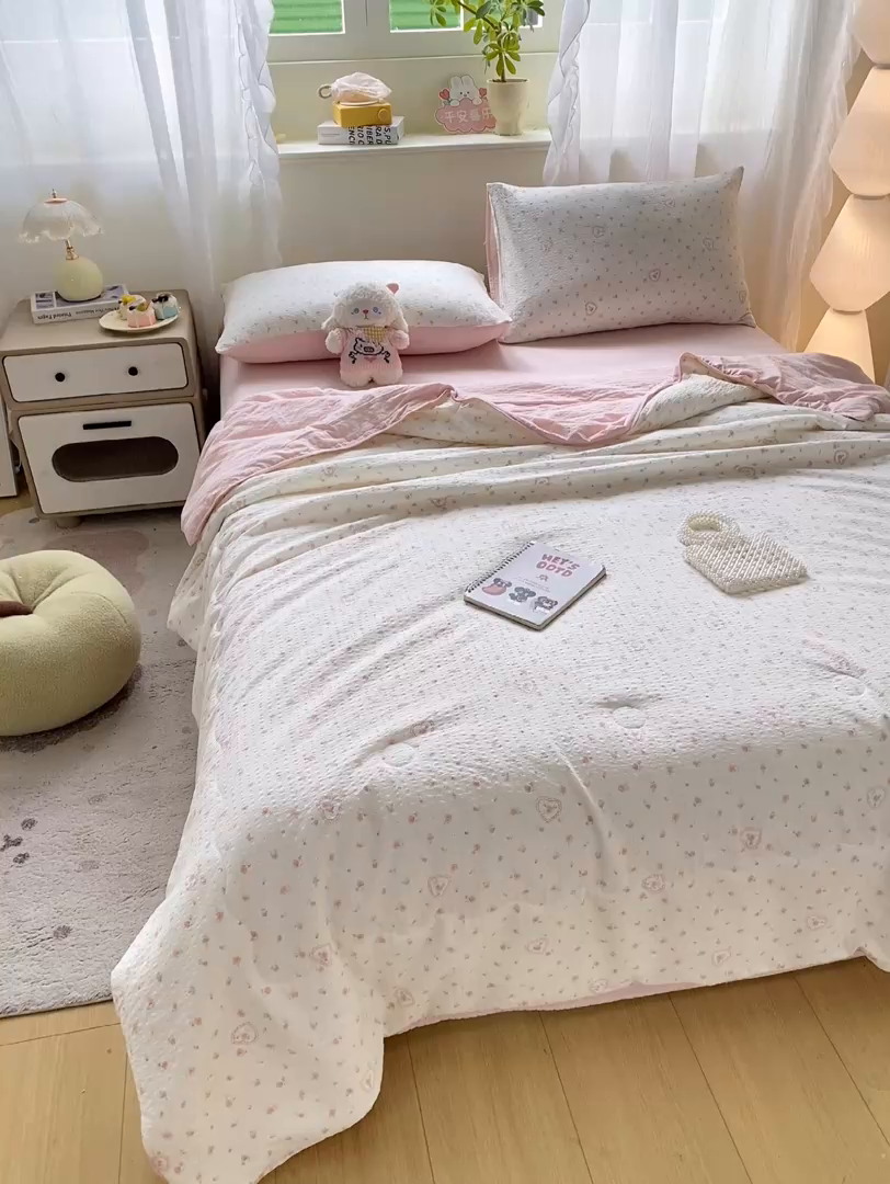 91家纺网 家纺一手货源 找家纺 爱屋及屋 2026新款泡芙棉夏被夏凉被空调被四件套 玫瑰物语