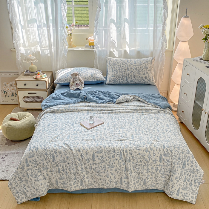 91家纺网 家纺一手货源 找家纺 爱屋及屋 2026新款泡芙棉夏被夏凉被空调被四件套 浅沫