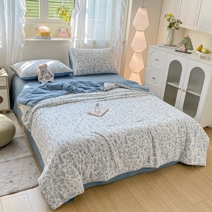 91家纺网 家纺一手货源 找家纺 爱屋及屋 2026新款泡芙棉夏被夏凉被空调被四件套 浅沫