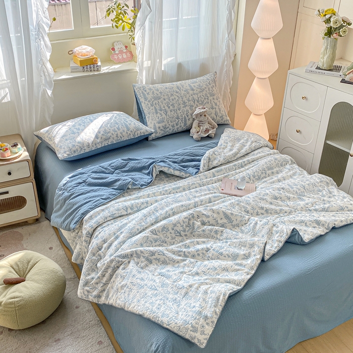 91家纺网 家纺一手货源 找家纺 爱屋及屋 2026新款泡芙棉夏被夏凉被空调被四件套 浅沫