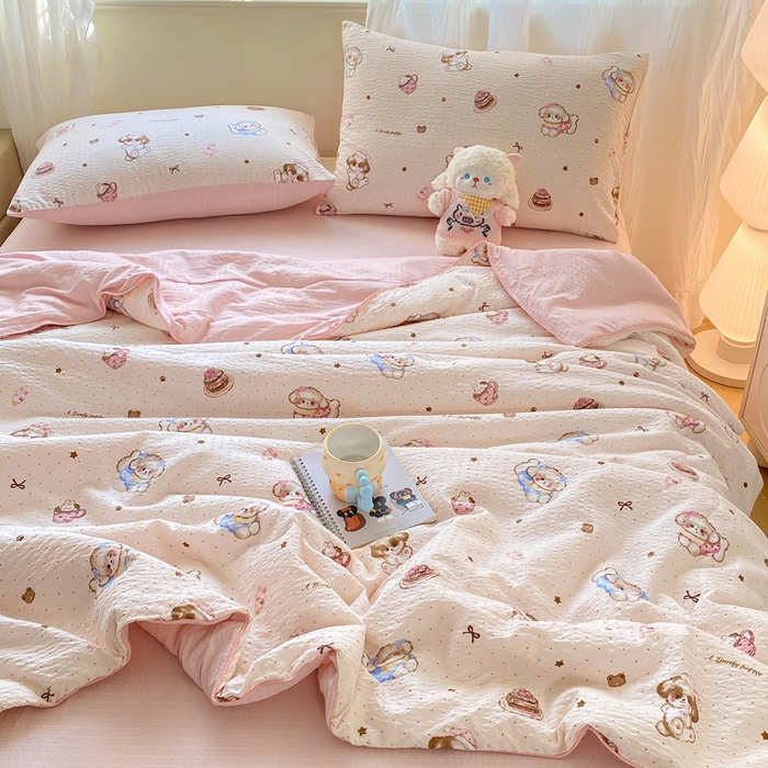 91家纺网 家纺一手货源 找家纺 爱屋及屋 2026新款泡芙棉夏被夏凉被空调被四件套 甜品萌狗