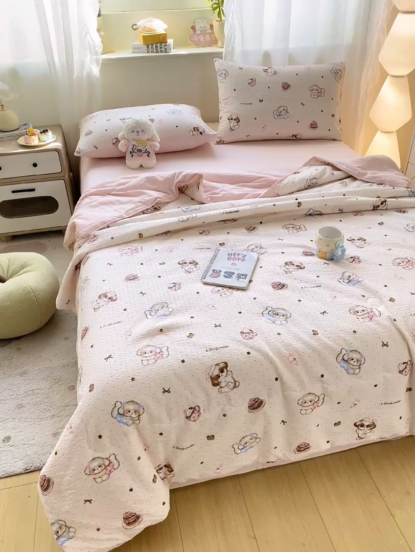 91家纺网 家纺一手货源 找家纺 爱屋及屋 2026新款泡芙棉夏被夏凉被空调被四件套 甜品萌狗