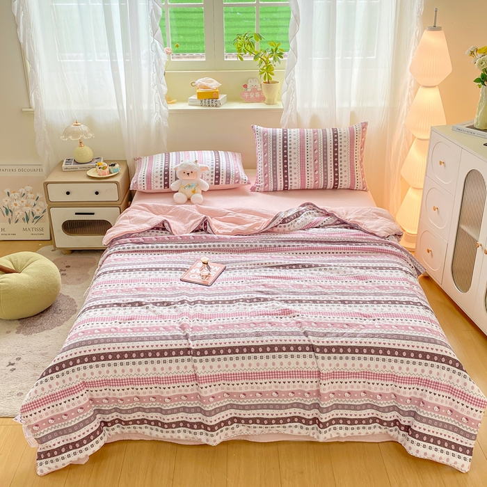 91家纺网 家纺一手货源 找家纺 爱屋及屋 2026新款泡芙棉夏被夏凉被空调被四件套 甜心KT猫