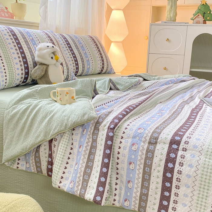 91家纺网 家纺一手货源 找家纺 爱屋及屋 2026新款泡芙棉夏被夏凉被空调被四件套 甜心凯特绿