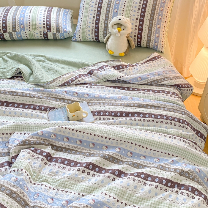 91家纺网 家纺一手货源 找家纺 爱屋及屋 2026新款泡芙棉夏被夏凉被空调被四件套 甜心凯特绿