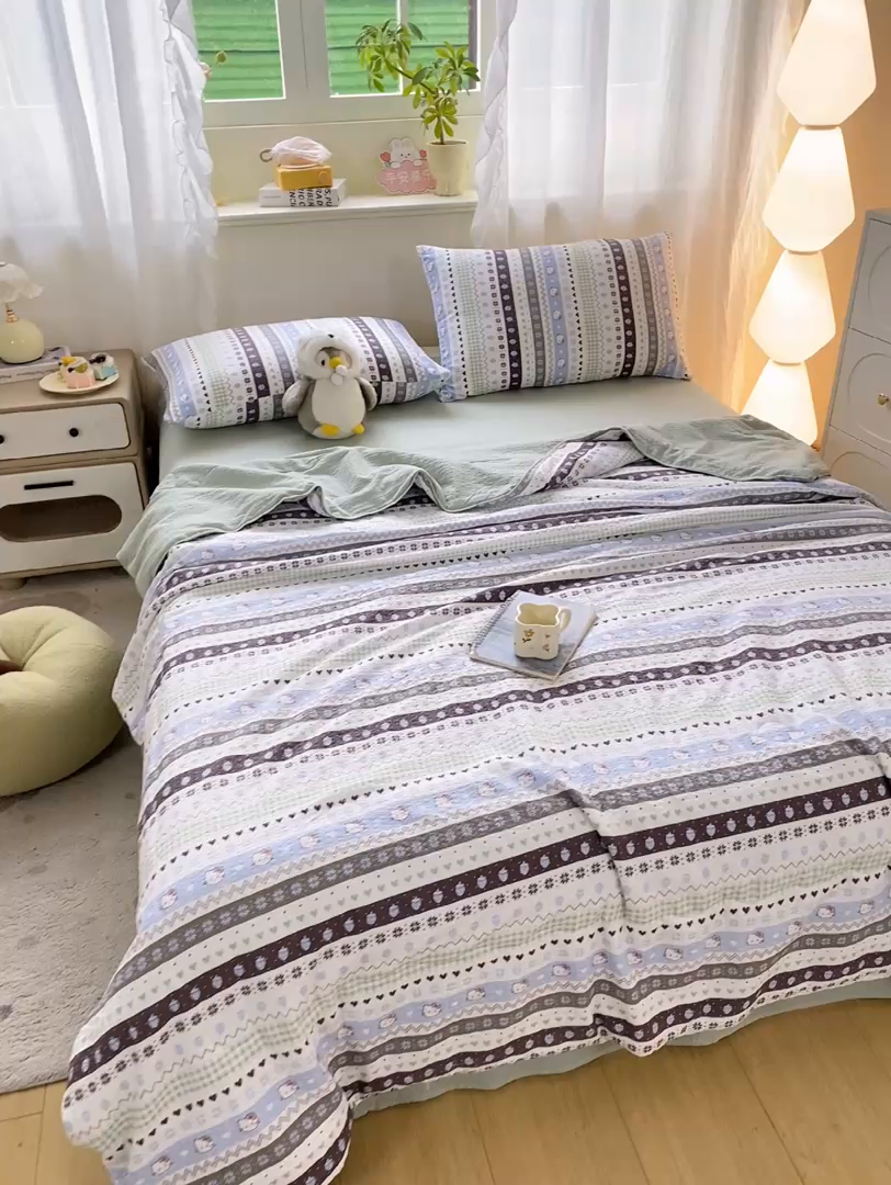 91家纺网 家纺一手货源 找家纺 爱屋及屋 2026新款泡芙棉夏被夏凉被空调被四件套 甜心凯特绿